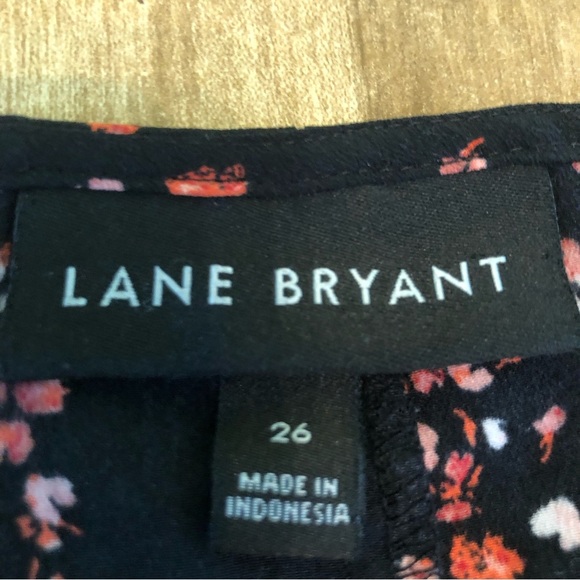 Lane Bryant Black Red Floral Lightweight Short Sleeve Top Womens Plus Size 26 - Picture 4 of 8